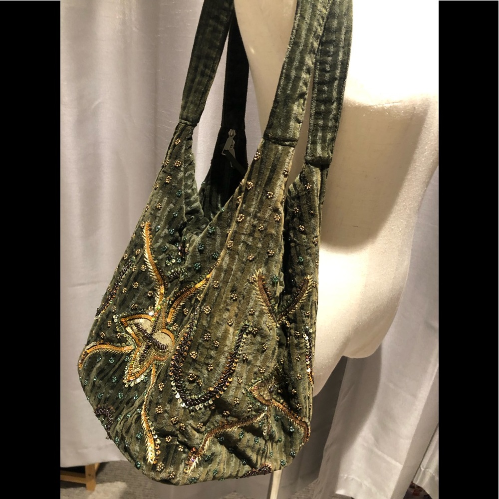 Handmade Embroidery Sequin Beaded Velvet Handbag - Picture 3 of 16